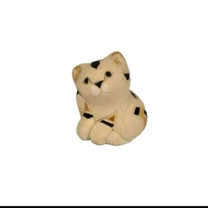 Vintage Signed Cat Figurine Small Cream Black Amber Art Pottery